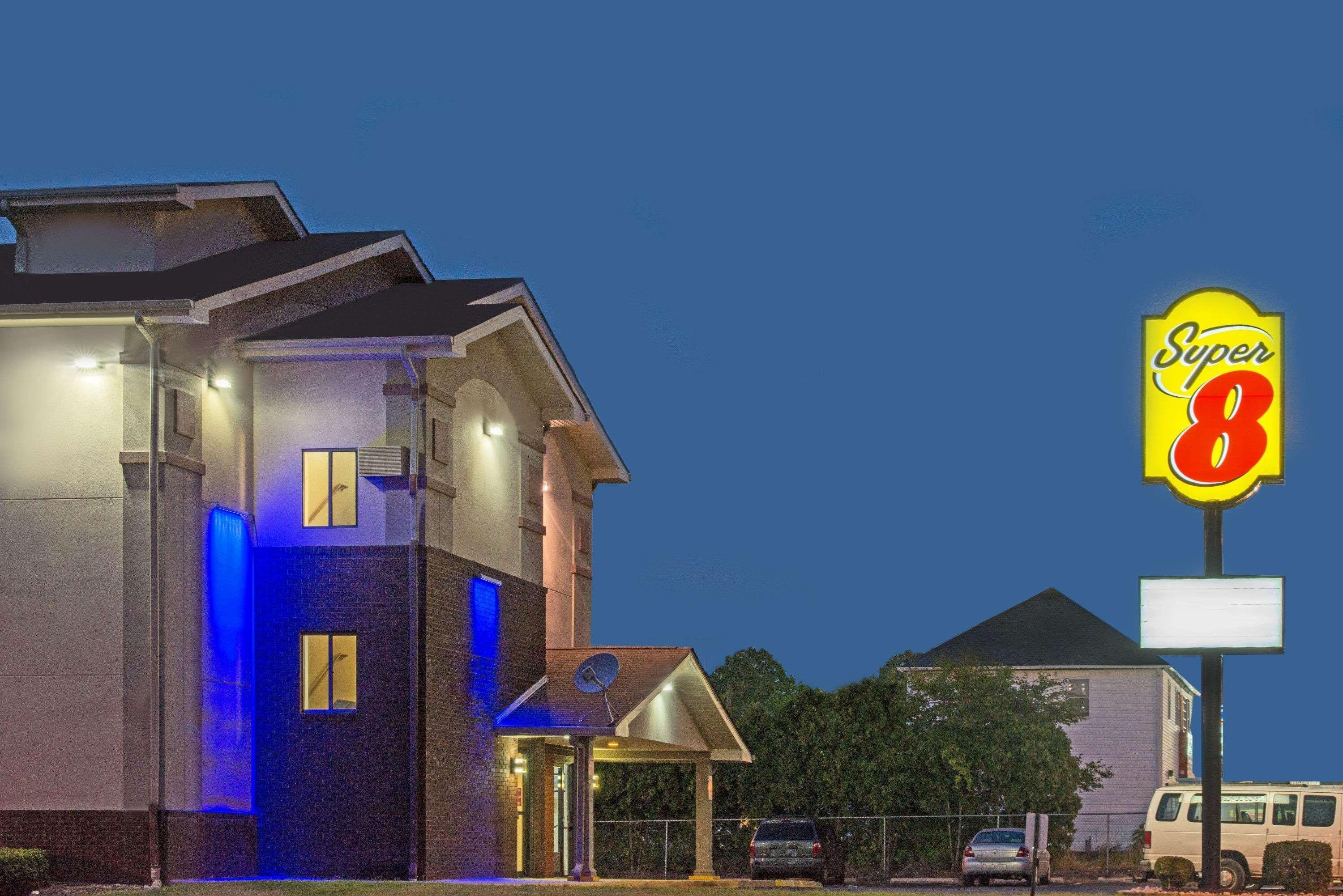 Hotel Super 8 By Wyndham New Castle Extérieur photo