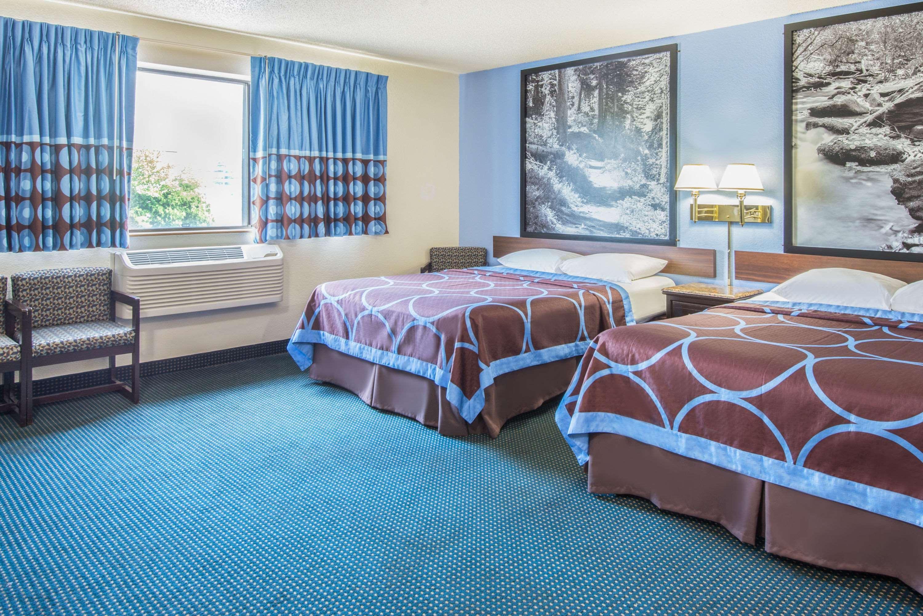 Hotel Super 8 By Wyndham New Castle Extérieur photo